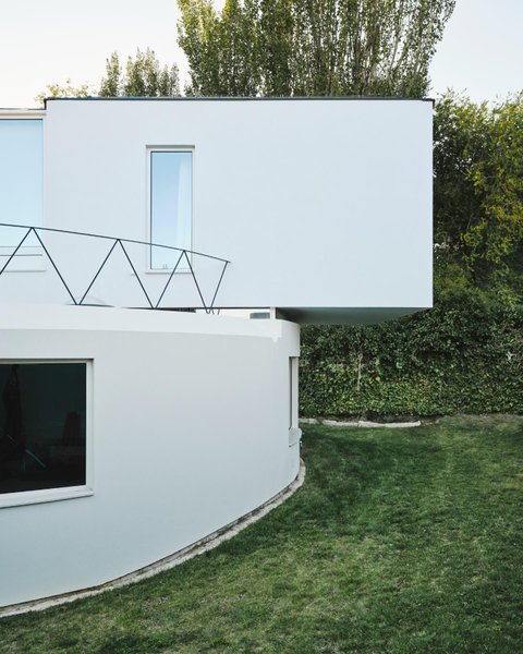 Thumbnail of p-dibcedyxvr2-018a5c1ca2eb45a3 0