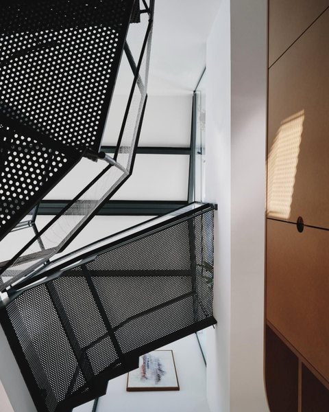 Thumbnail of p-dibcedyxvr2-018a5c1ca2eb45a3 3