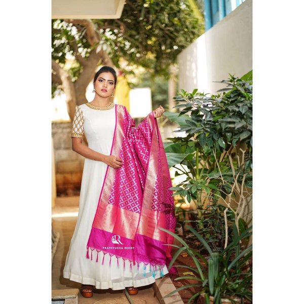 Thumbnail of p-b9tzusilyae-0271fb28d5a3471e 0