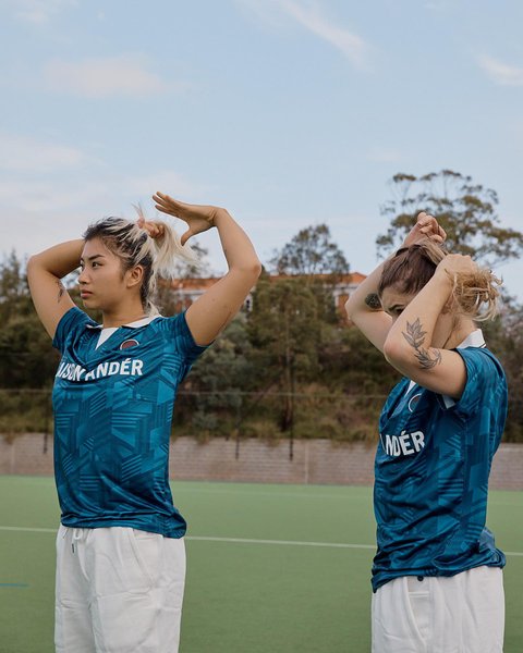 Thumbnail of p-b9dpks2hvow-029ac40898934aa4 0