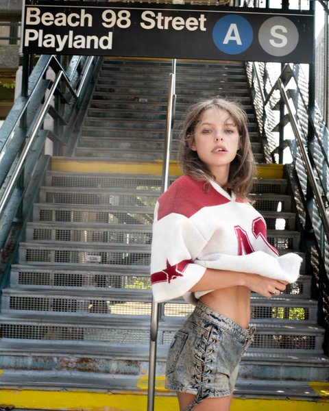 Thumbnail of p-dat79jqsy24-036189b8673c42e4 9