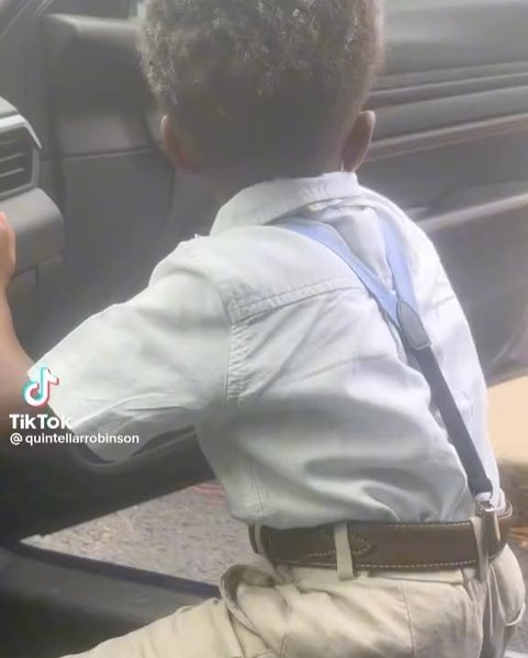 Thumbnail of p-co5iwp7v938-03a5091a0f064922 7