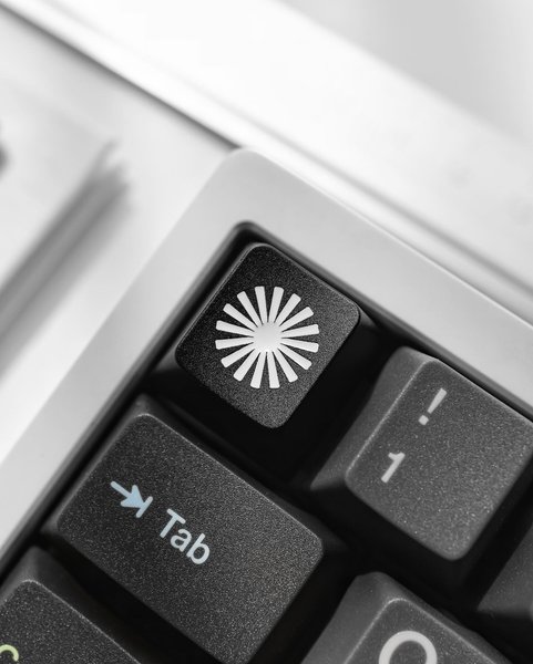 Thumbnail of p-cyvus7xvdf0-083ad57cc2194076 2