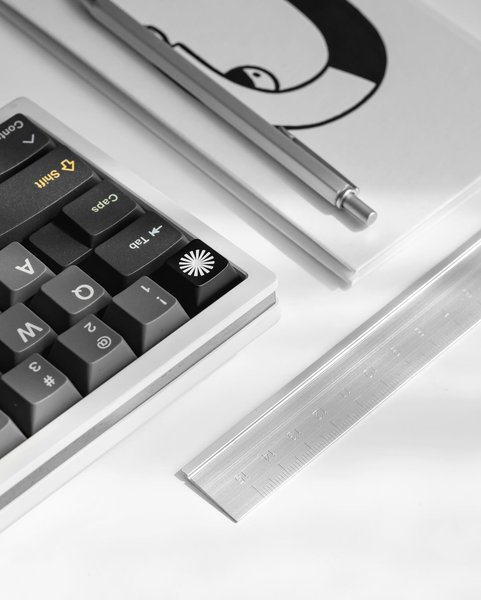 Thumbnail of p-cyvus7xvdf0-083ad57cc2194076 3