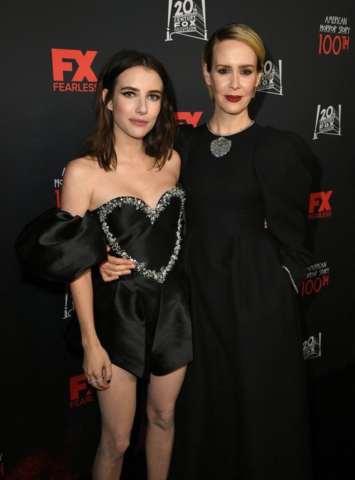 Thumbnail of www-x-com-brasarahpaulson-status-1188325816528232448-0a1baabf1c95441d