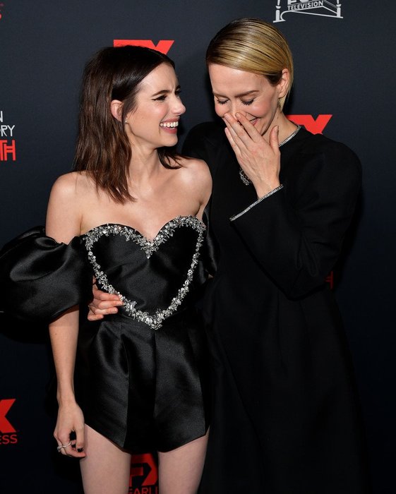 Thumbnail of www-x-com-brasarahpaulson-status-1188325816528232448-0a1baabf1c95441d