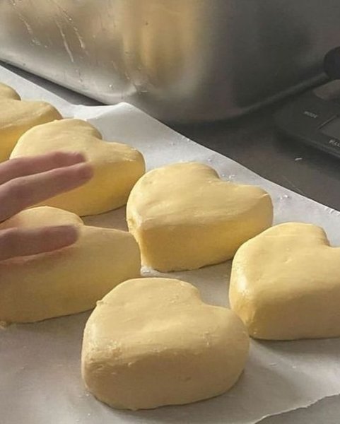 Thumbnail of c-03qihv2p7-0ae3039d27344d9d 1