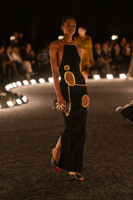 Thumbnail of www-x-com-streetfashion01-status-1973886271035748771-0d2952e984eb42e0