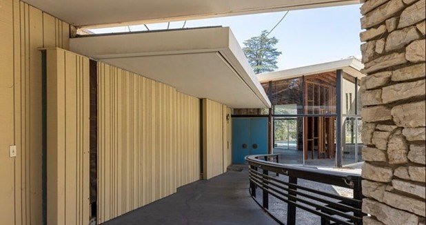 Thumbnail of p-cyrzdxqvynw-1073e931861c44b5 1