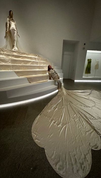 Thumbnail of www-x-com-lamodeunknown-status-1787897677700562966-10758ec186dd4247