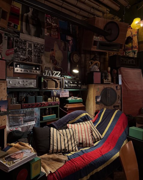 Thumbnail of dpl-houiuft-1081f9956b0c4fc5 11