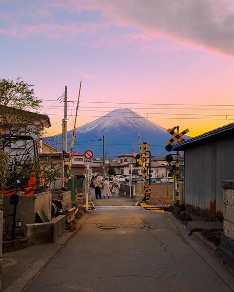 Thumbnail of p-dezj0cuzarf-10bd0706c8bc4d64 2