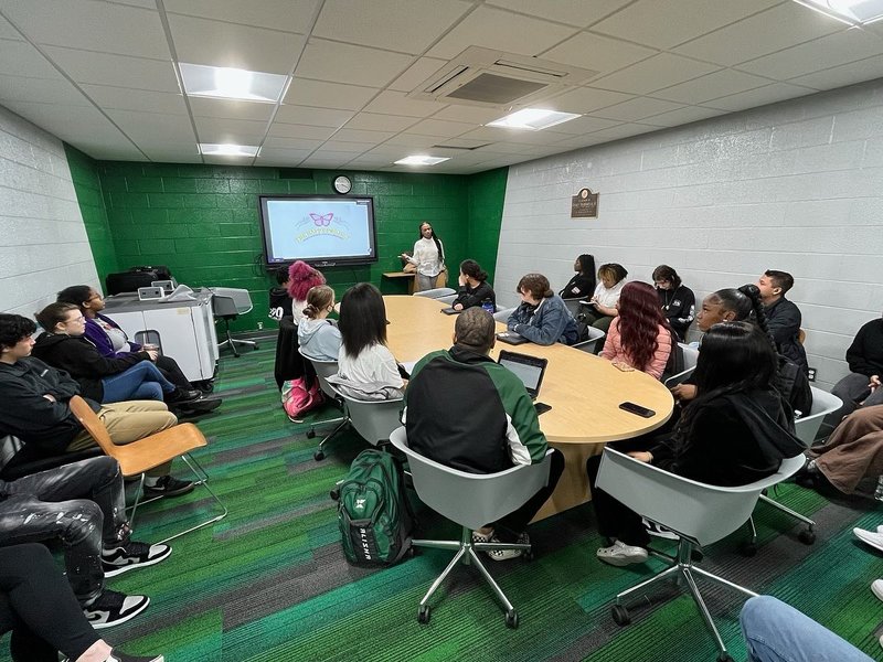 Thumbnail of p-cqd81ypu2rr-13664fa3d0624c6b 0