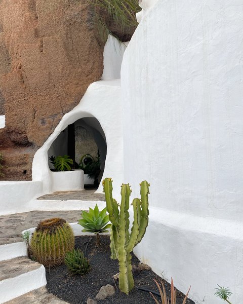 Thumbnail of p-czg5vn2of3r-139ffed8109d431a 6