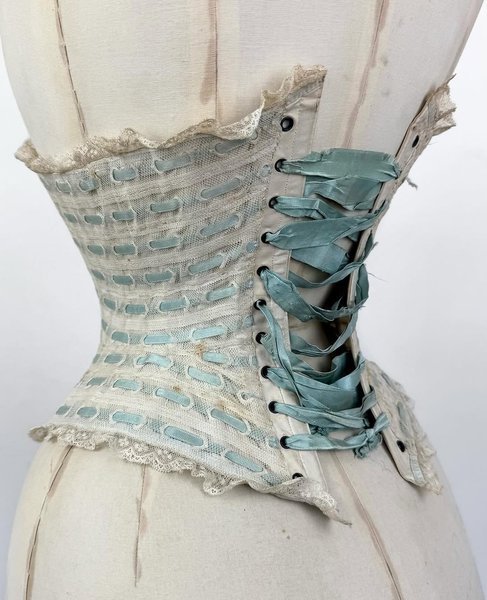 Thumbnail of www-instagram-com-p-dprqihdijvl-img-index-5 2