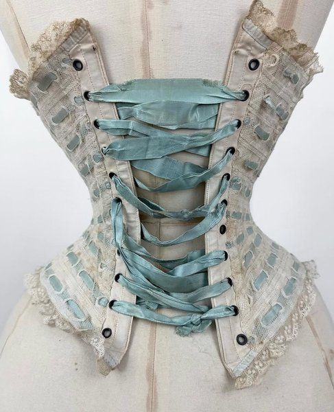 Thumbnail of www-instagram-com-p-dprqihdijvl-img-index-5 3