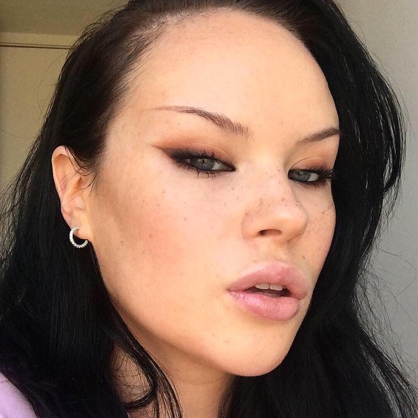 Thumbnail of p-bwhnt1zhoue-16aade549d0d4099 0