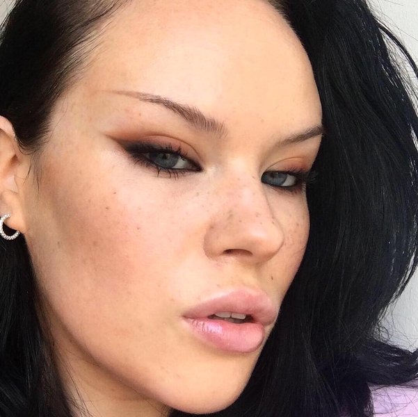 Thumbnail of p-bwhnt1zhoue-16aade549d0d4099 1