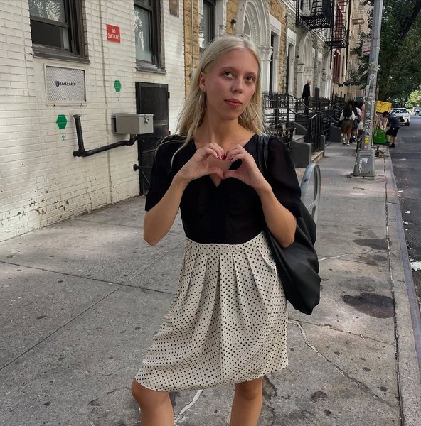 Thumbnail of www-instagram-com-p-dorakp3eqkv 0