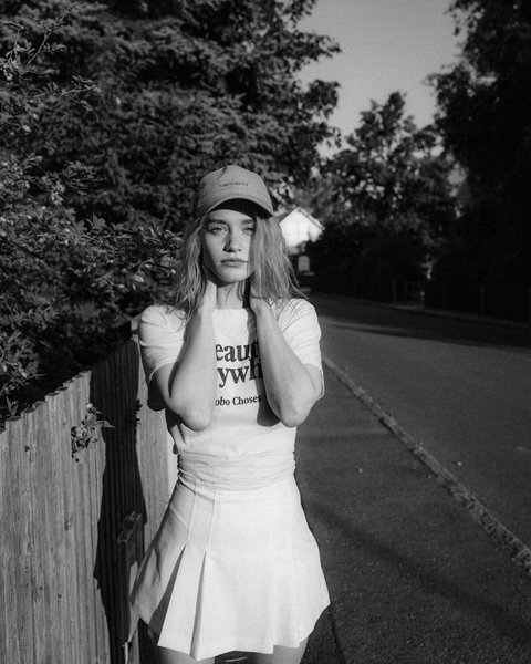 Thumbnail of p-cuxoc9filjo-178a596d7d6d45d2 2