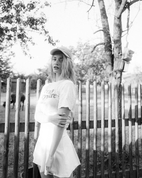 Thumbnail of p-cuxoc9filjo-178a596d7d6d45d2 4