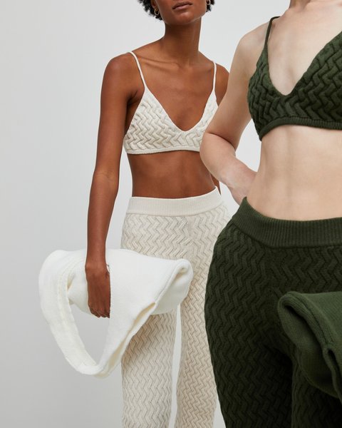 Thumbnail of p-cmz6bxbnsdr-198967b66e194569 0