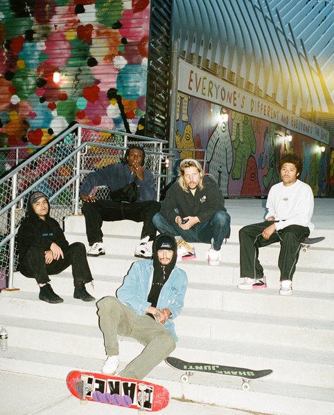 Thumbnail of p-crcakanjda5-1b6b3e77096344d0 1