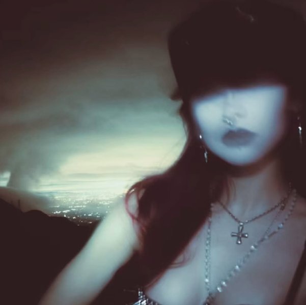 Thumbnail of instagram-1bd321d8d58c4f13 5