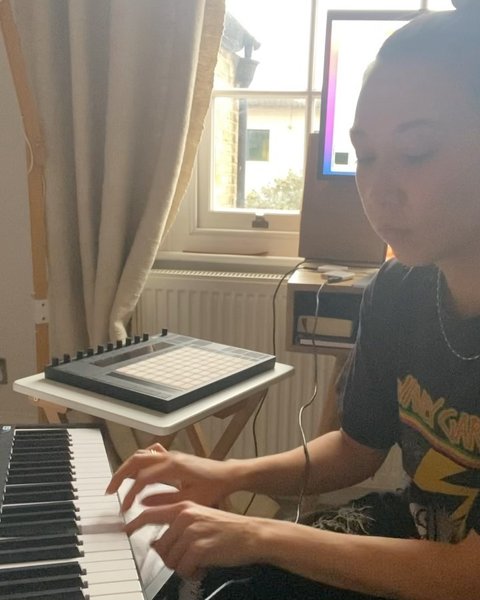 Thumbnail of c30a-v2smxg-1c2cb88858a84104 2