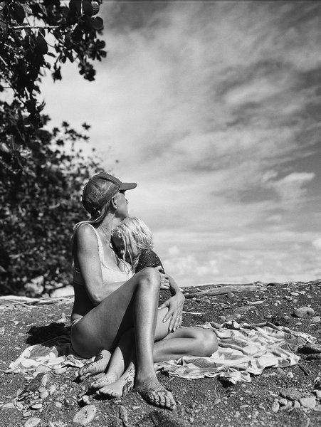 Thumbnail of www-instagram-com-p-dqs1kaccbnp-img-index-1 0