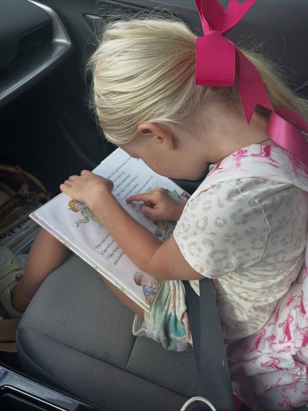 Thumbnail of www-instagram-com-p-dqs1kaccbnp-img-index-1 6