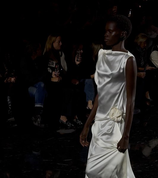 Thumbnail of p-dpesh8kjx0c-1eab6eda577449d2 3