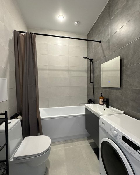 Thumbnail of p-dlfcsgesyrg-206fdb6cbd534e51 8