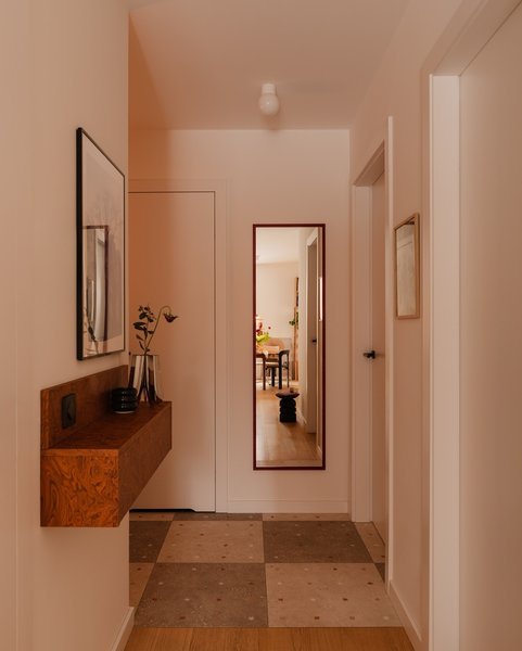 Thumbnail of dm4lyqds-io-22f257b3420542c4 4