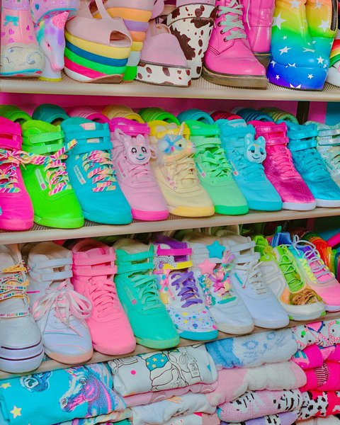 Thumbnail of cnpzuaus-wo-2827377af6d34c8e 0