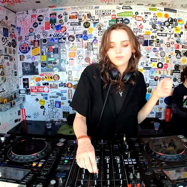 Thumbnail of p-cc1ruaxshgo-2a0880c8d21f4848 0