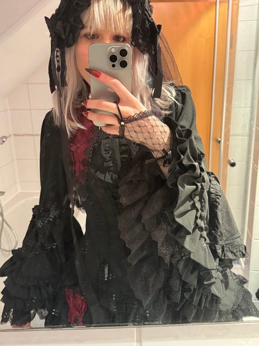 Thumbnail of www-x-com-luciascarlet-status-1986817142528856533-2bb1ebd27bd04837