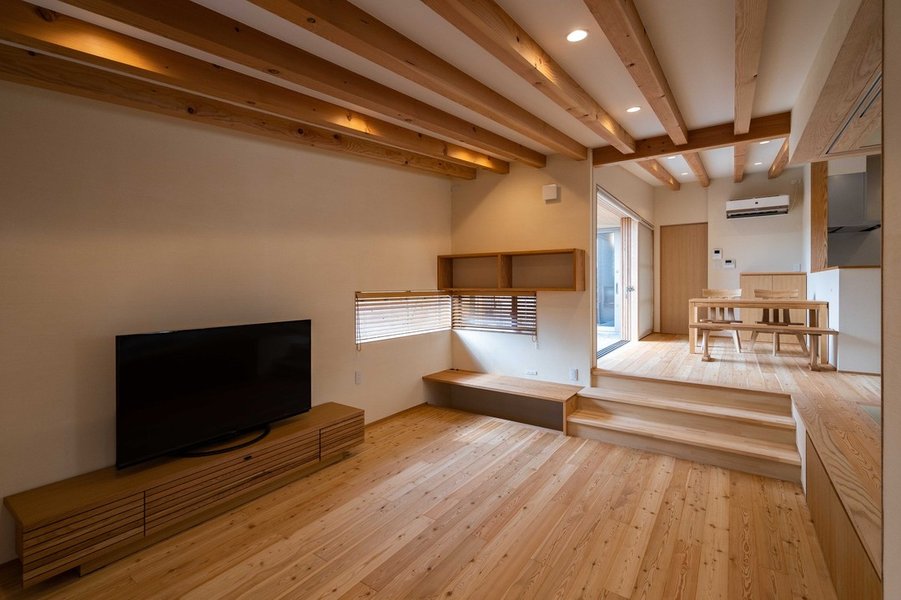 Thumbnail of p-cxmcxjcllza-2bc7aedaa66045d0 1