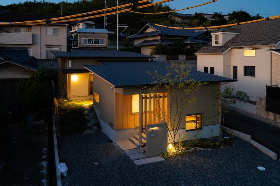 Thumbnail of p-cxmcxjcllza-2bc7aedaa66045d0 3