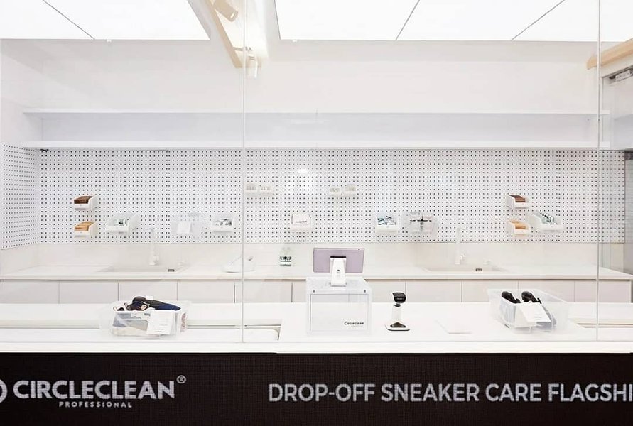 Thumbnail of b21f-fyfoaw-2c6199ac0c9c4c6a 0