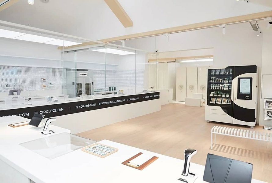 Thumbnail of b21f-fyfoaw-2c6199ac0c9c4c6a 1