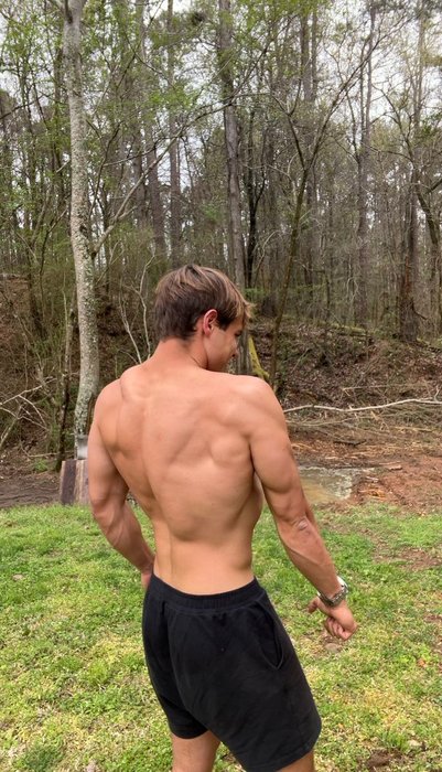 Thumbnail of www-x-com-itsconnorevans-status-1906374990456394109-2ecad45f119d413d