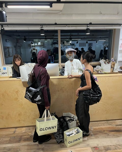 Thumbnail of p-cz8t5rgpgsm-2f9ec6e45bd240f5 5