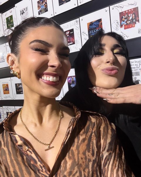 Thumbnail of yrt-h-32d585ee0d24457e 2