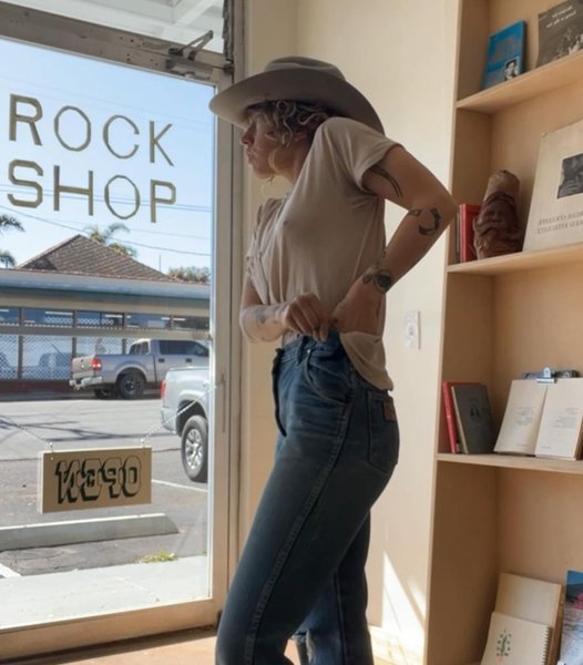 Thumbnail of p-c67dotbpcaz 2