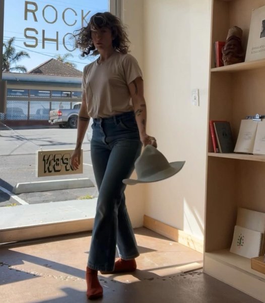 Thumbnail of p-c67dotbpcaz 3