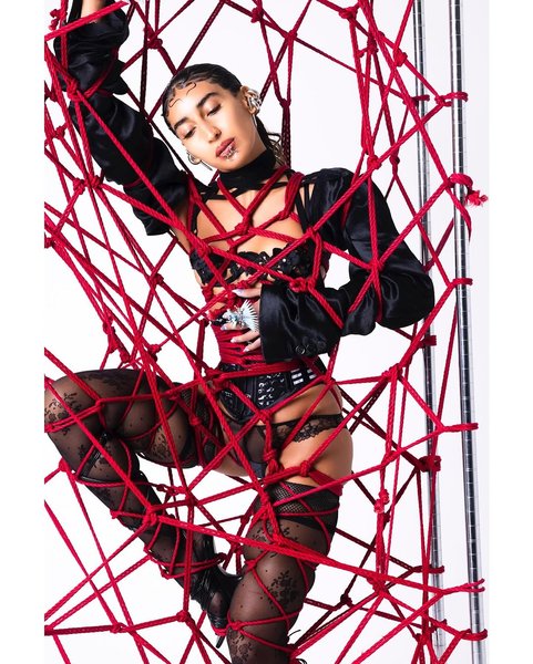 Thumbnail of www-instagram-com-p-c-ximozsik 2