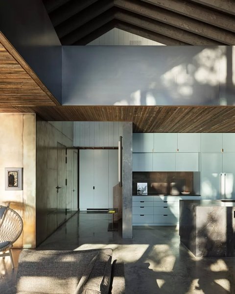 Thumbnail of www-instagram-com-p-dezde7svpvb 4