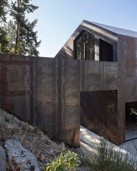 Thumbnail of www-instagram-com-p-dezde7svpvb 5