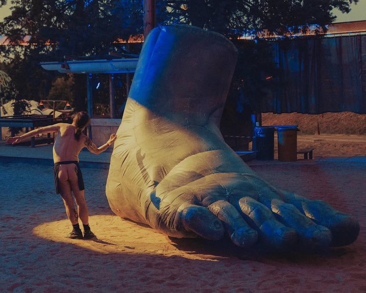 Thumbnail of www-instagram-com-p-dfclls9syjn 0